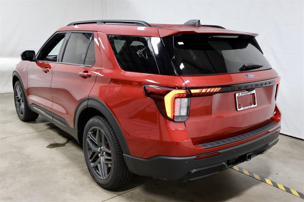 new 2025 Ford Explorer car, priced at $52,925