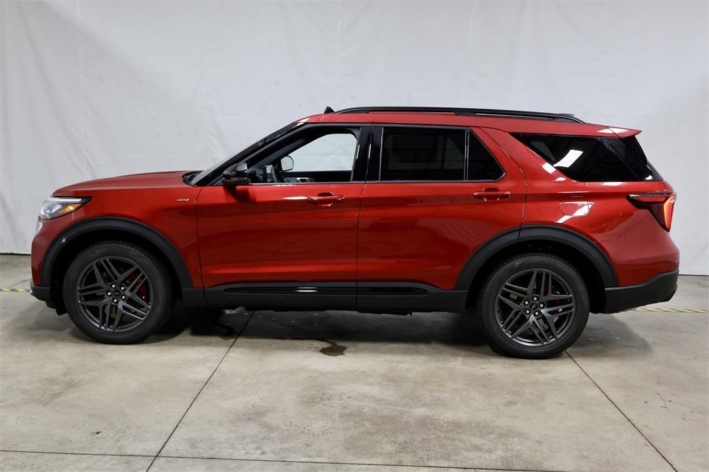 new 2025 Ford Explorer car, priced at $52,925