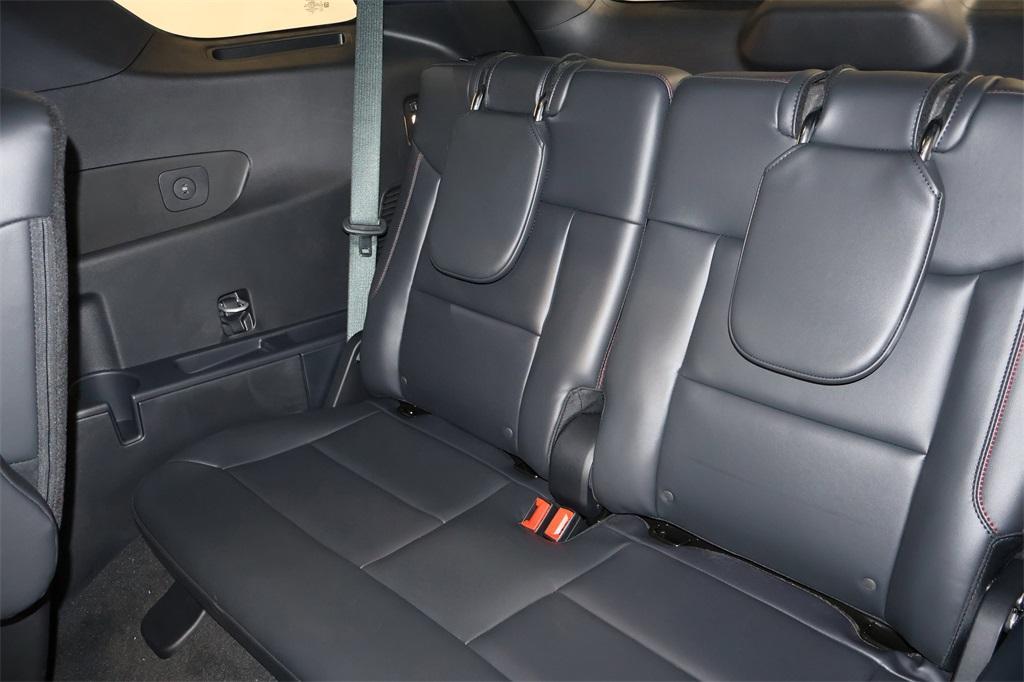 new 2025 Ford Explorer car, priced at $52,925