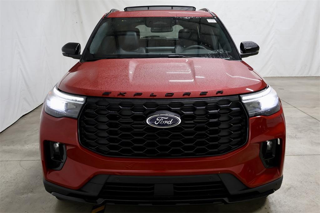 new 2025 Ford Explorer car, priced at $52,925