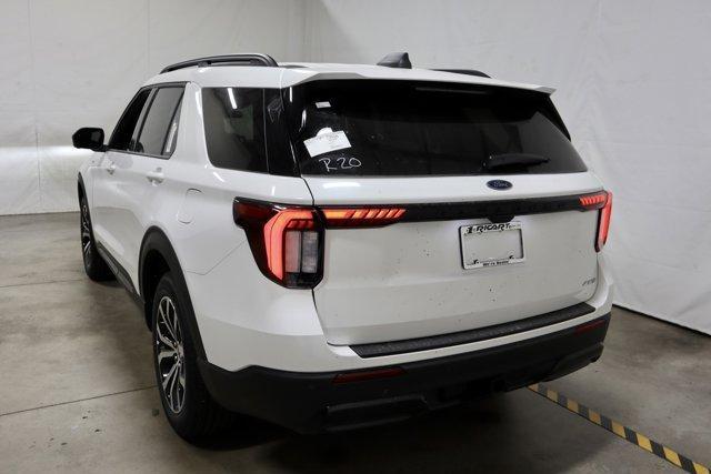 new 2025 Ford Explorer car, priced at $47,405