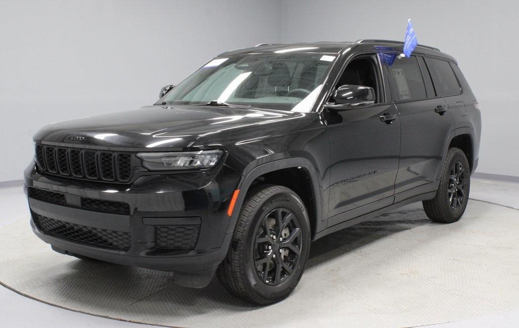 used 2024 Jeep Grand Cherokee L car, priced at $33,405