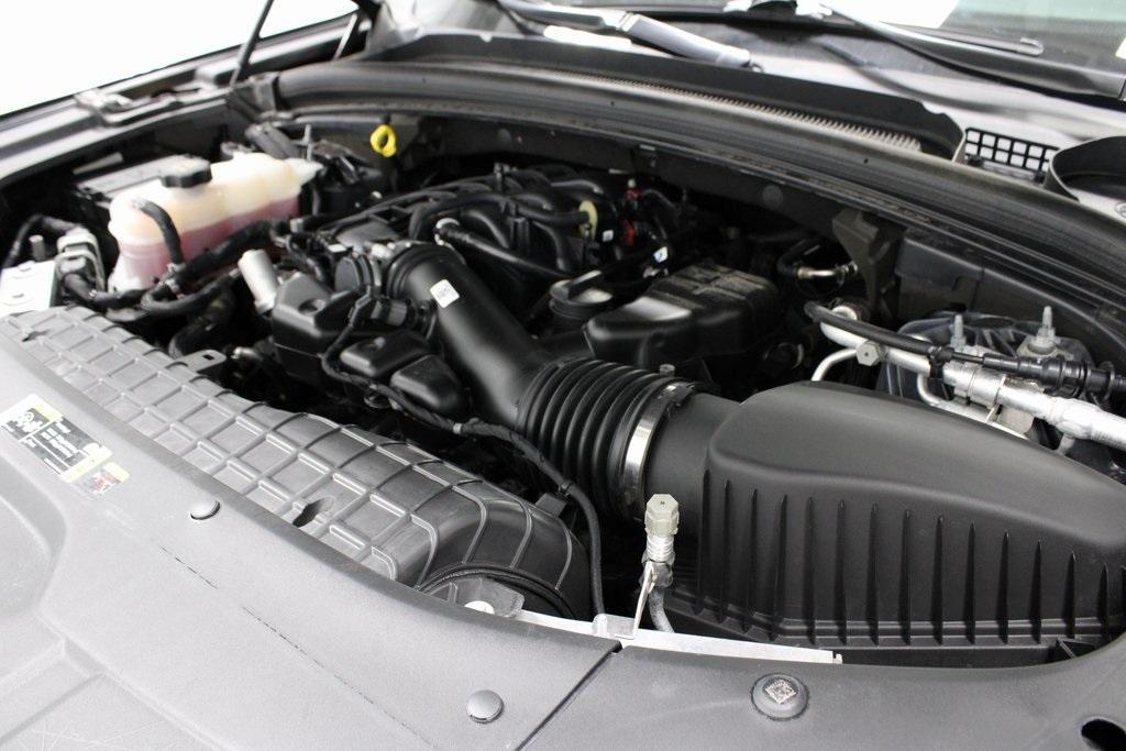 used 2024 Jeep Grand Cherokee L car, priced at $33,405