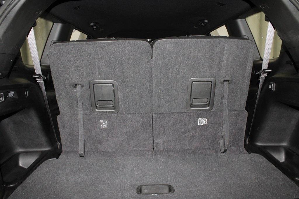 used 2024 Jeep Grand Cherokee L car, priced at $33,405