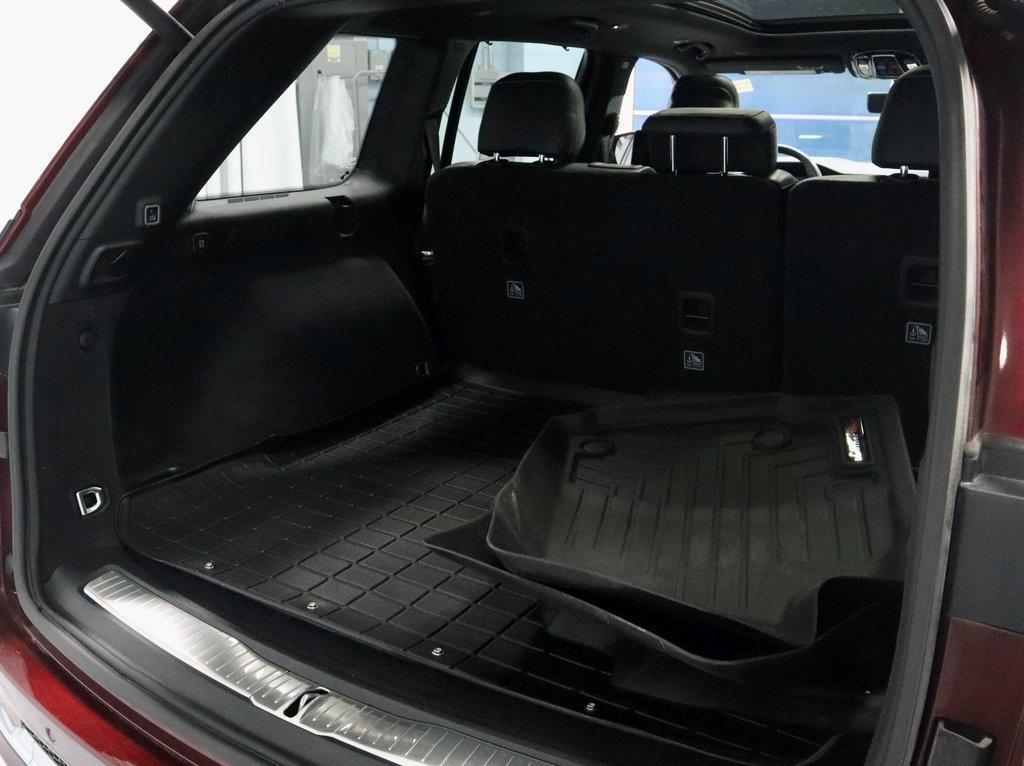 used 2023 Jeep Grand Cherokee car, priced at $35,567