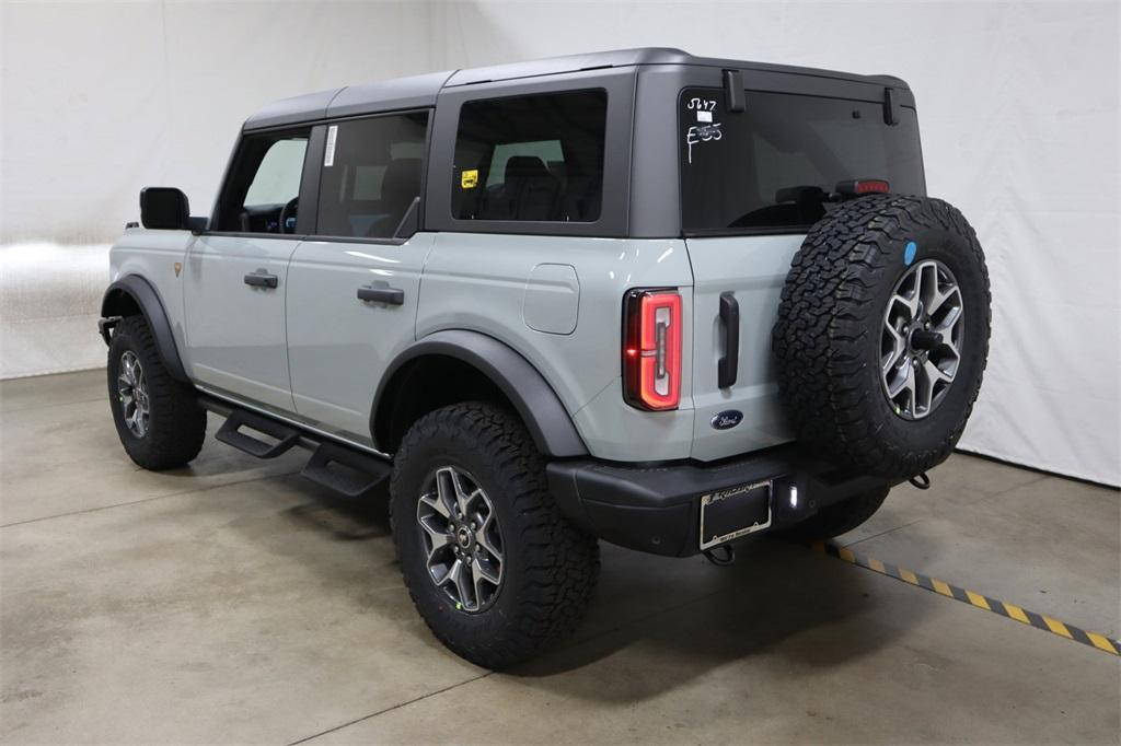 new 2024 Ford Bronco car, priced at $65,434