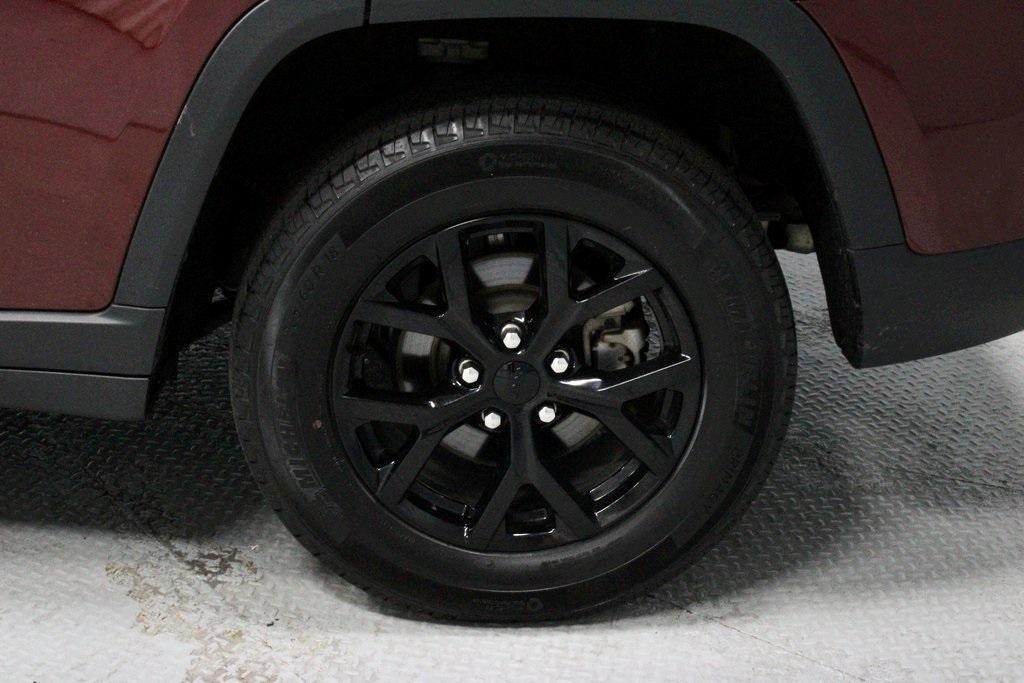used 2024 Jeep Grand Cherokee car, priced at $30,504