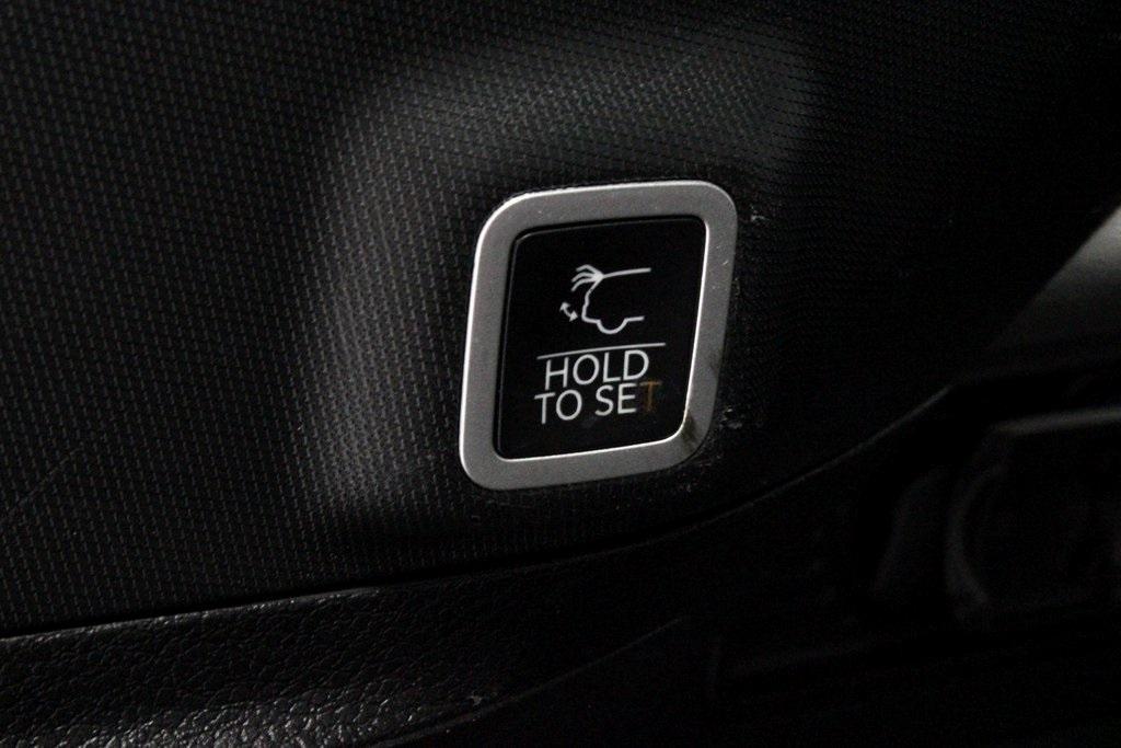 used 2024 Jeep Grand Cherokee car, priced at $30,504
