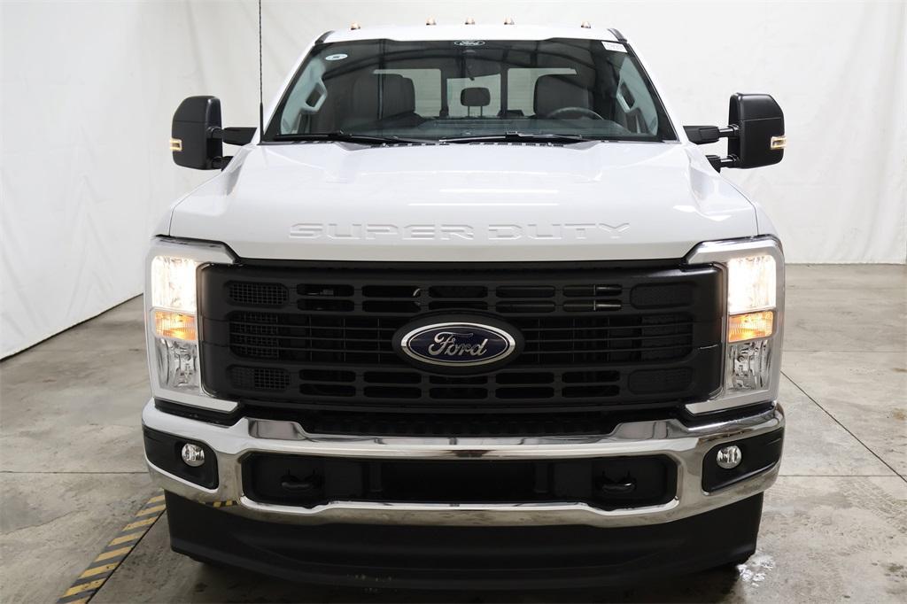 new 2025 Ford F-350 car, priced at $57,760
