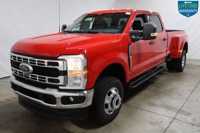 new 2025 Ford F-350 car, priced at $63,025