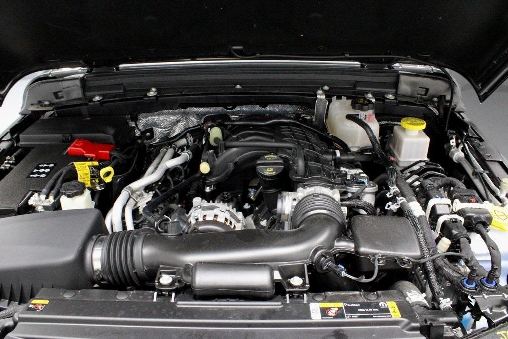 used 2024 Jeep Gladiator car, priced at $35,842