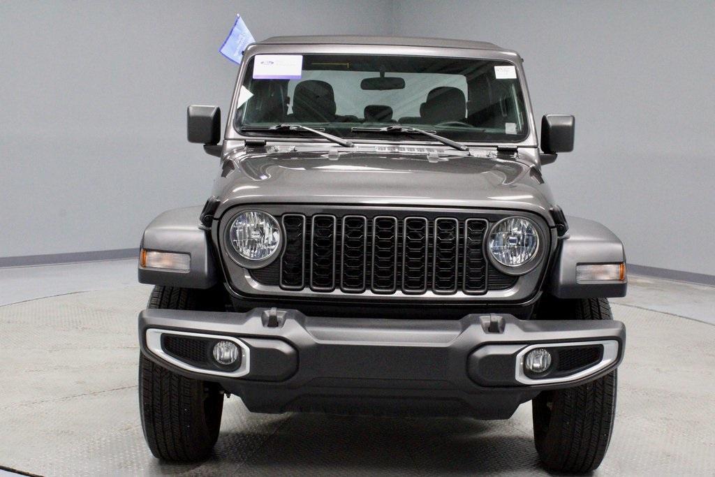 used 2024 Jeep Gladiator car, priced at $35,842