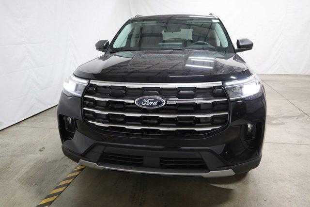 new 2025 Ford Explorer car, priced at $47,300