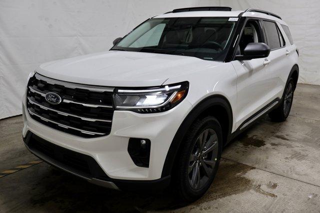 new 2025 Ford Explorer car, priced at $49,345