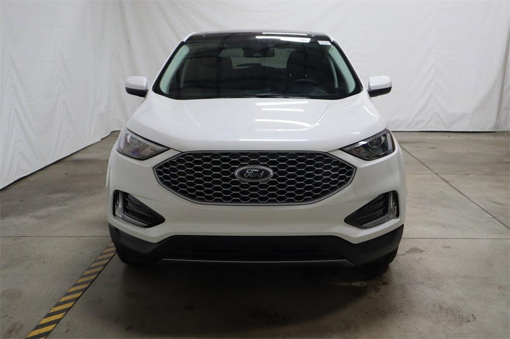 new 2024 Ford Edge car, priced at $40,254