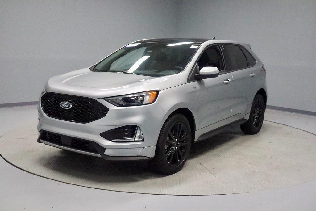 used 2024 Ford Edge car, priced at $32,656
