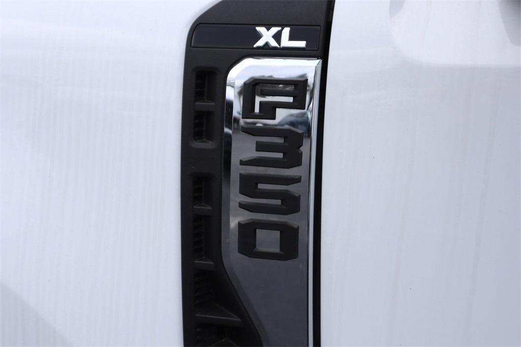 new 2024 Ford F-350 car, priced at $65,255