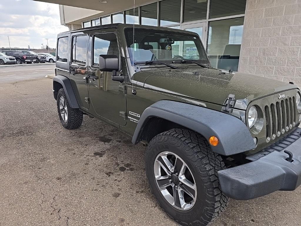 used 2015 Jeep Wrangler Unlimited car, priced at $14,412