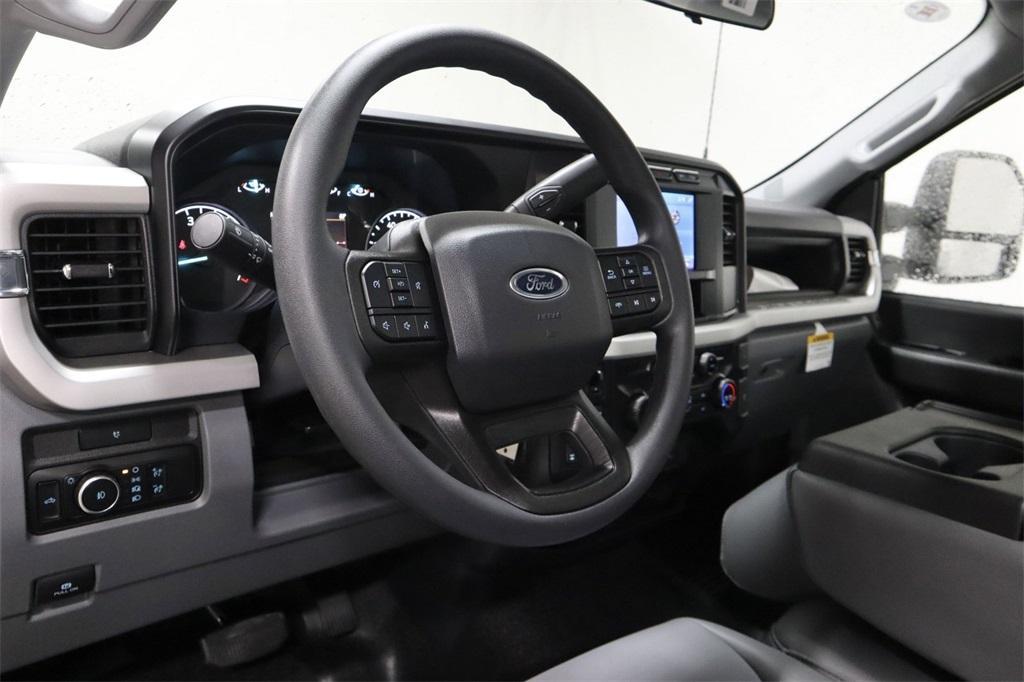 new 2024 Ford F-350 car, priced at $53,445