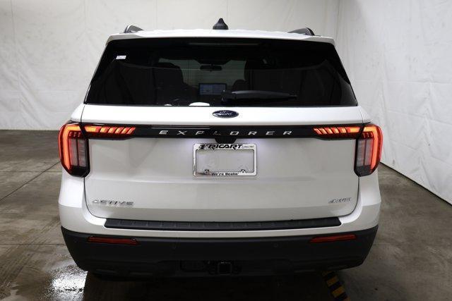 new 2025 Ford Explorer car, priced at $44,405