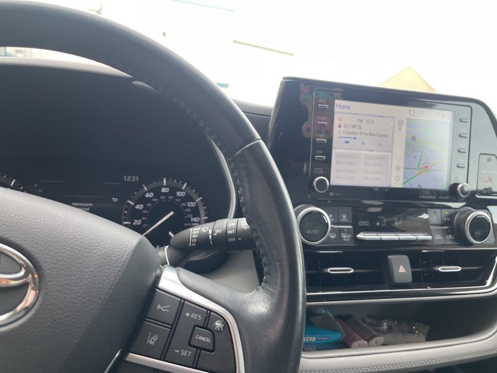 used 2021 Toyota Highlander car, priced at $30,000
