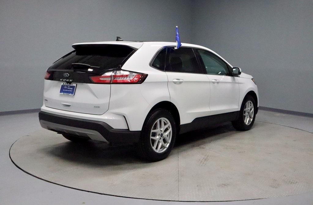 used 2022 Ford Edge car, priced at $25,000