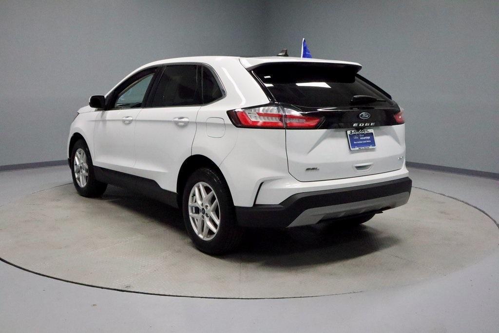 used 2022 Ford Edge car, priced at $25,000