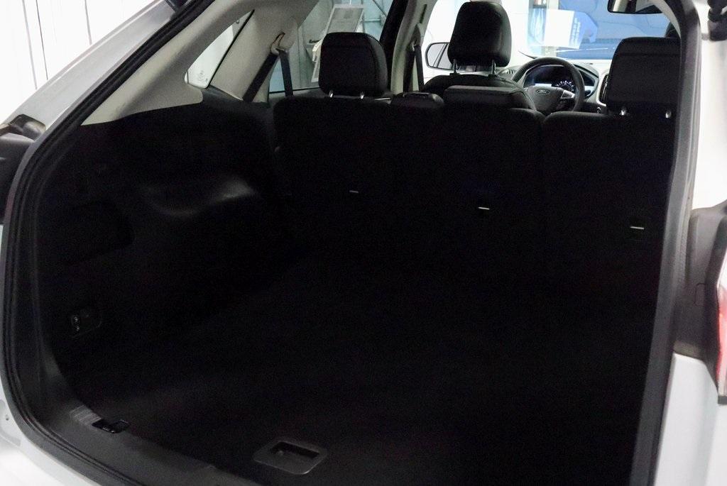 used 2022 Ford Edge car, priced at $25,000