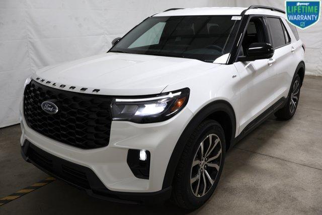 new 2025 Ford Explorer car, priced at $48,945