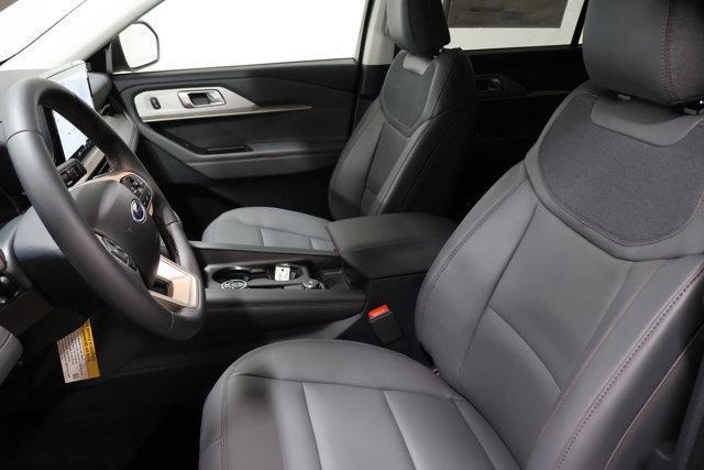 new 2025 Ford Explorer car, priced at $46,885
