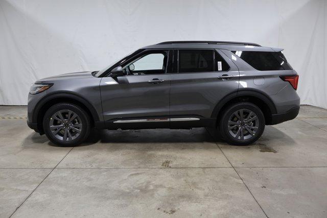 new 2025 Ford Explorer car, priced at $46,885