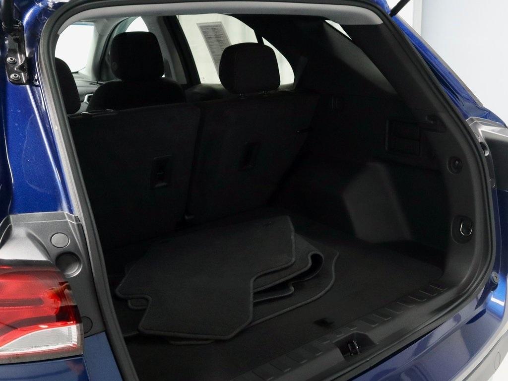 used 2023 Chevrolet Equinox car, priced at $24,034