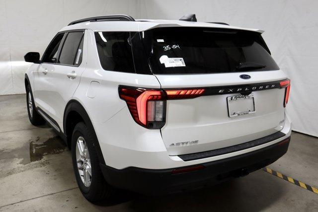 new 2025 Ford Explorer car, priced at $41,890