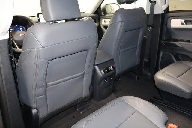 new 2025 Ford Explorer car, priced at $48,965
