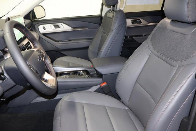 new 2025 Ford Explorer car, priced at $48,965