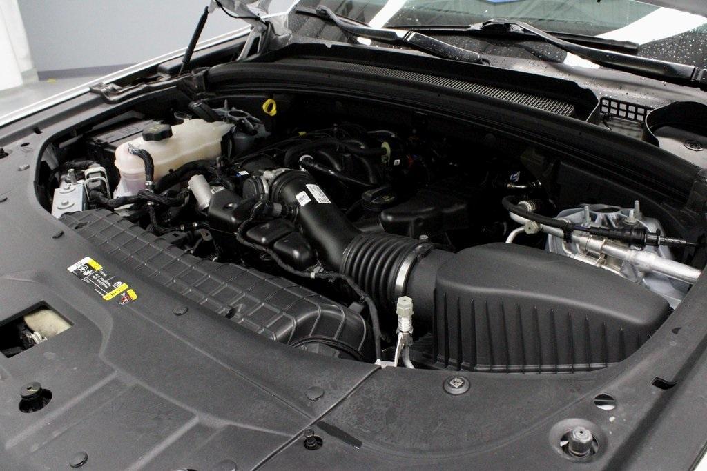 used 2024 Jeep Grand Cherokee car, priced at $32,946