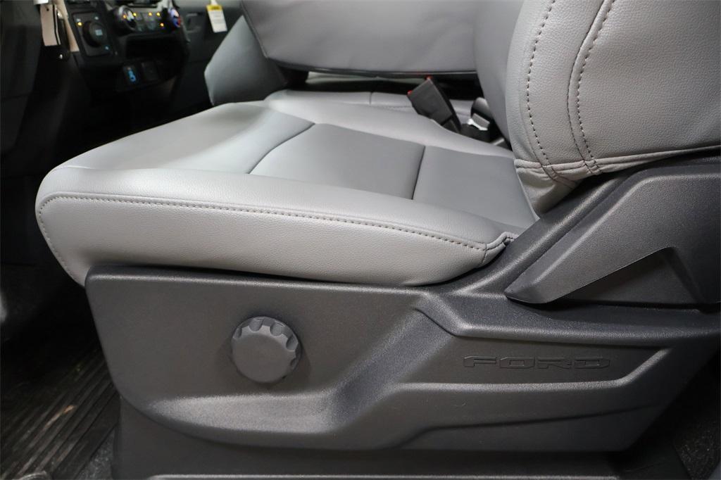 new 2025 Ford F-350 car, priced at $63,060