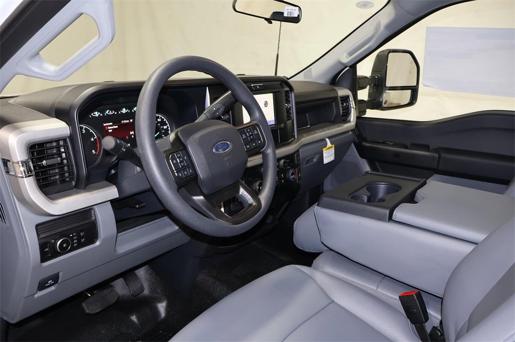 new 2025 Ford F-350 car, priced at $63,060