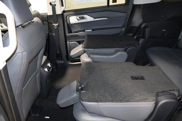 new 2025 Ford Explorer car, priced at $48,705