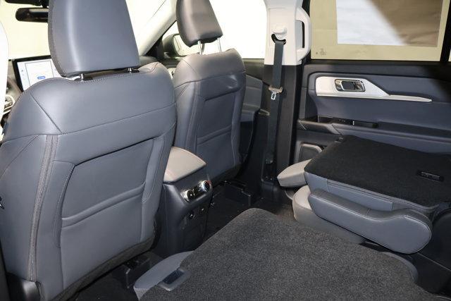 new 2025 Ford Explorer car, priced at $48,705