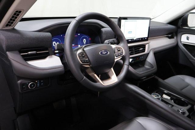 new 2025 Ford Explorer car, priced at $48,350