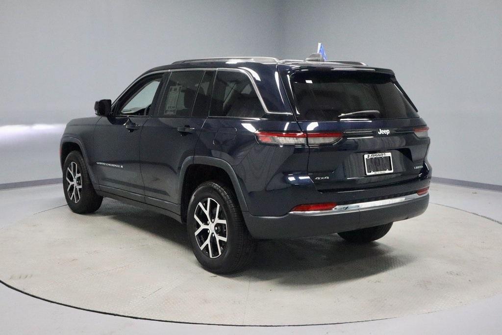used 2024 Jeep Grand Cherokee car, priced at $35,689
