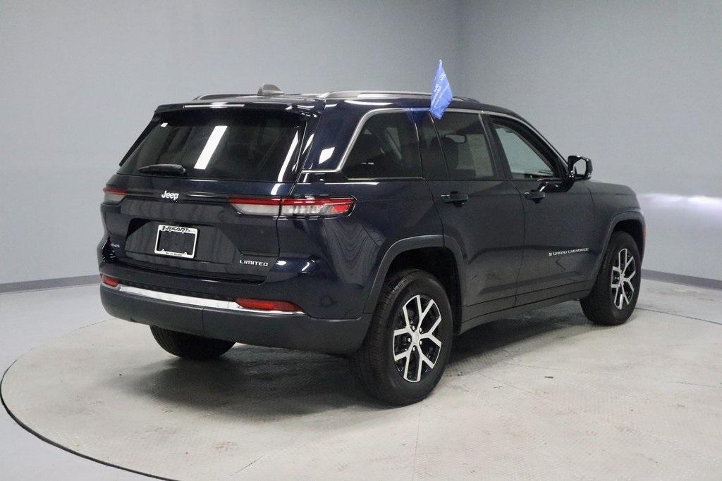 used 2024 Jeep Grand Cherokee car, priced at $35,689