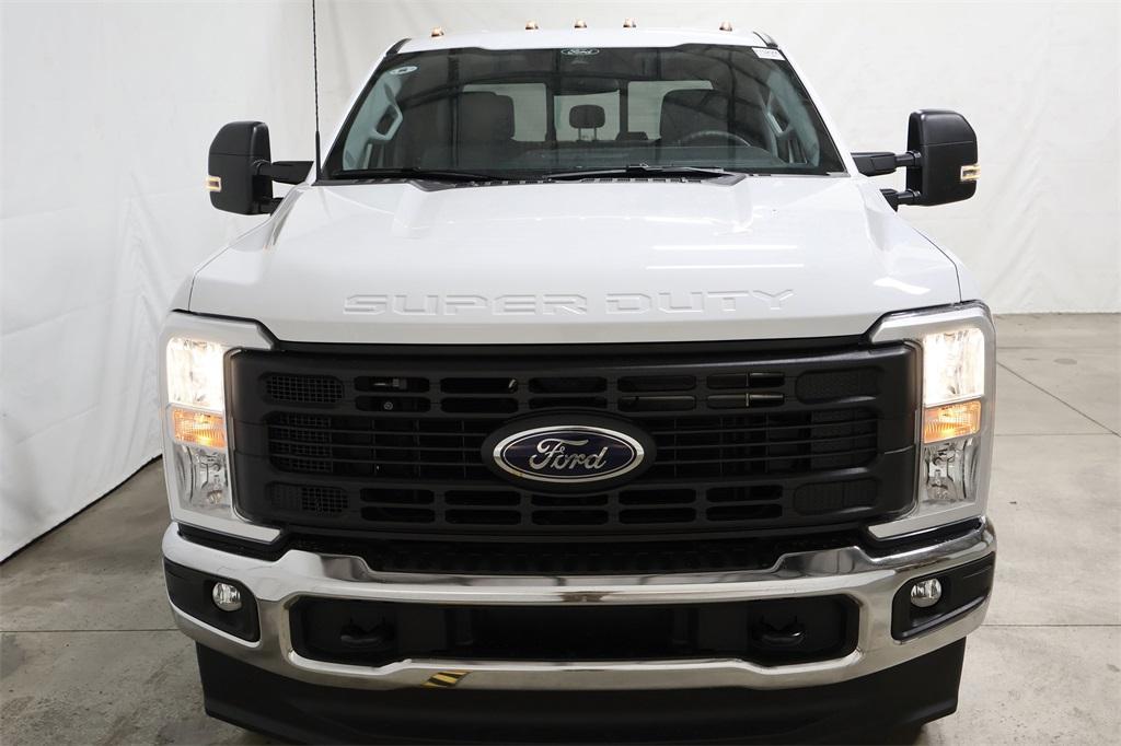new 2025 Ford F-350 car, priced at $57,565