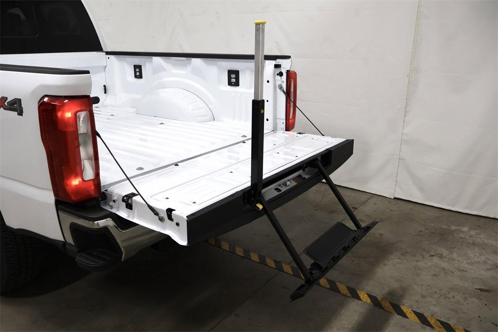 new 2025 Ford F-350 car, priced at $57,565