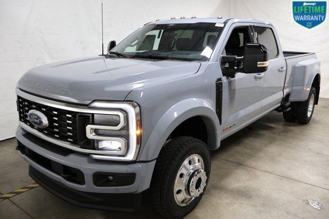 new 2025 Ford F-450 car, priced at $101,445
