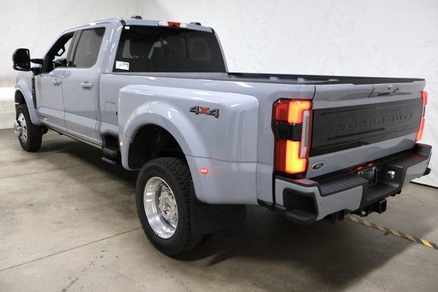 new 2025 Ford F-450 car, priced at $101,445