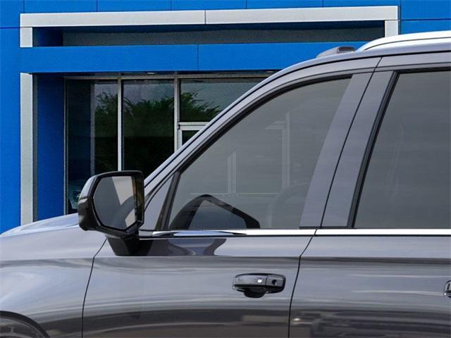 new 2025 Chevrolet Suburban car, priced at $68,045