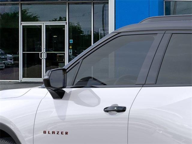 new 2025 Chevrolet Blazer car, priced at $42,302