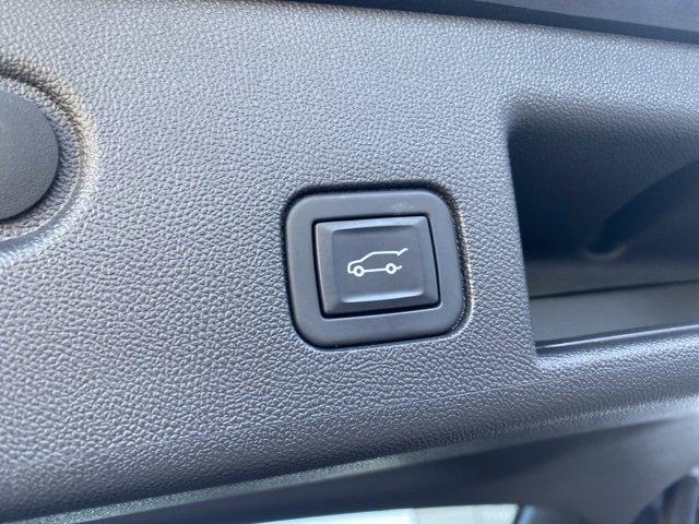 used 2022 Chevrolet Equinox car, priced at $26,400
